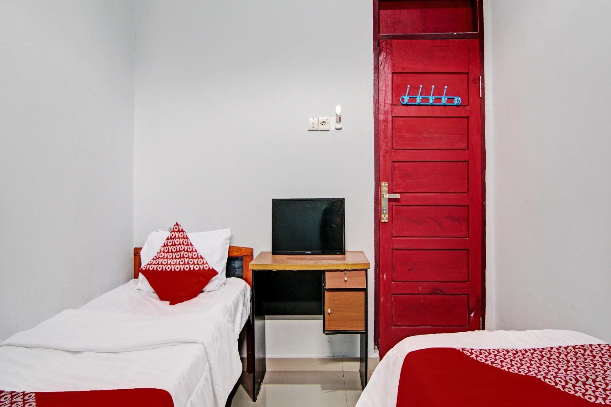 Oyo 92330 Hotel Rindu Sempadan Near Taman Wisata Rindu Sempadan Pakanbaru Exteriör bild
