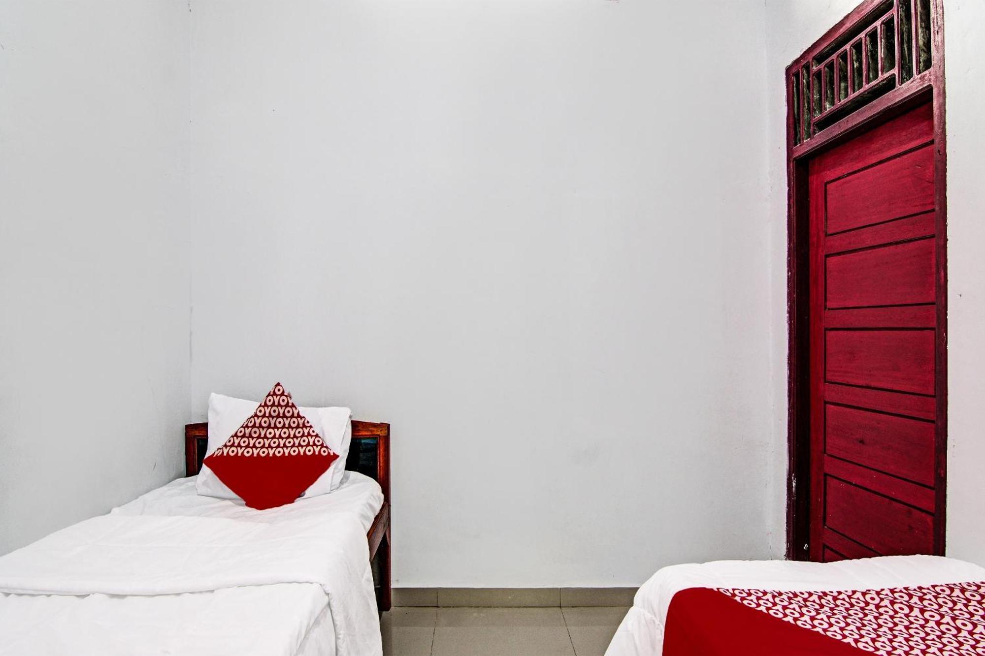 Oyo 92330 Hotel Rindu Sempadan Near Taman Wisata Rindu Sempadan Pakanbaru Exteriör bild